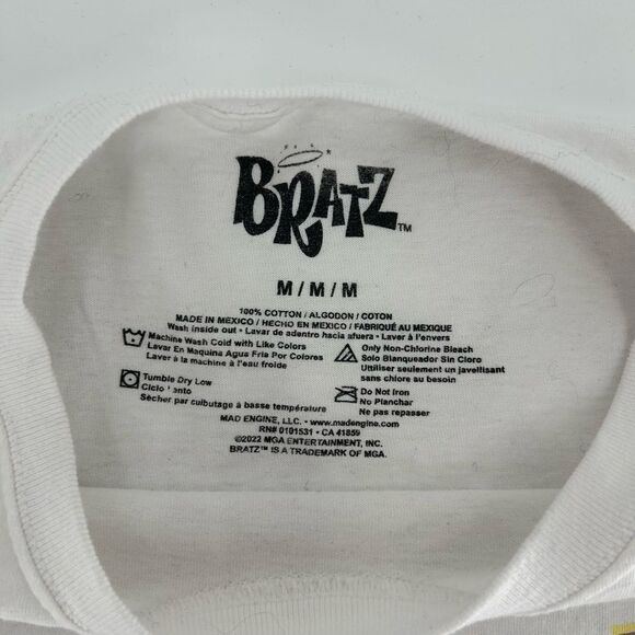 Women's Bratz Dolls Group Tee White Medium - Picture 3 of 5